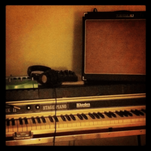 true stories - intelligent drumless tracks